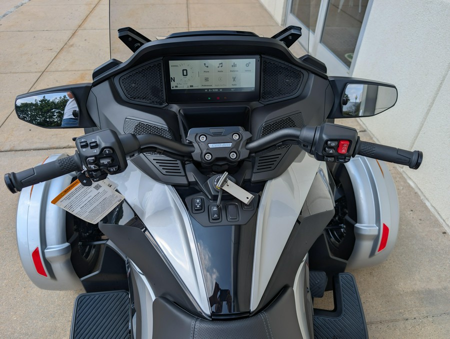 2024 Can-Am SPYDER RT