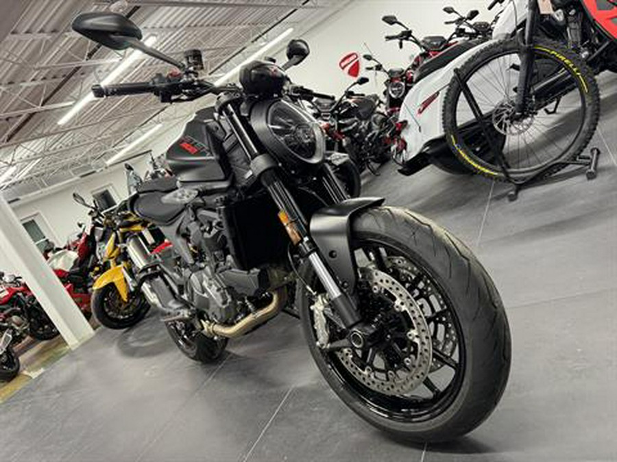 2025 Ducati Monster