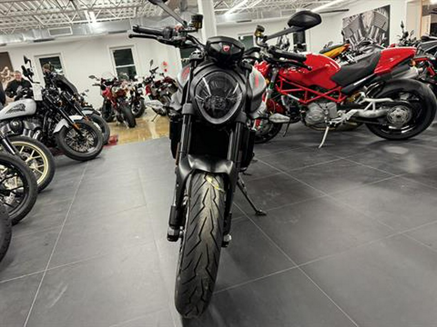 2025 Ducati Monster