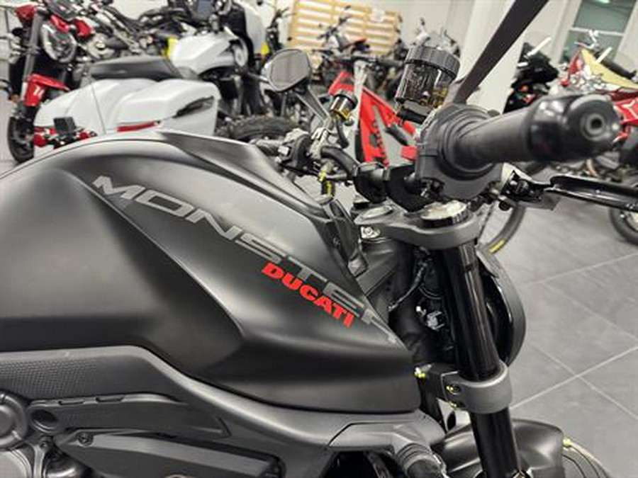 2025 Ducati Monster