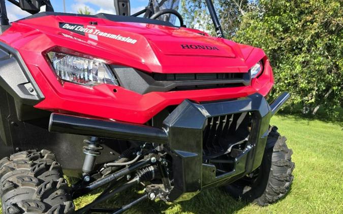 2024 Honda Pioneer 1000 EPS AVENGER RED