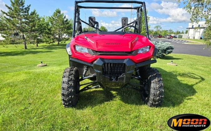 2024 Honda Pioneer 1000 EPS AVENGER RED