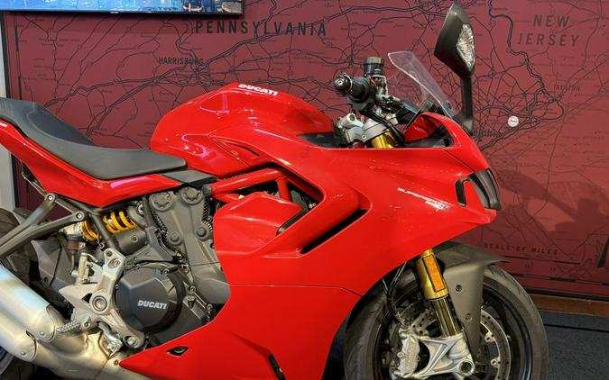 2021 Ducati SuperSport 950 S Ducati Red fairing