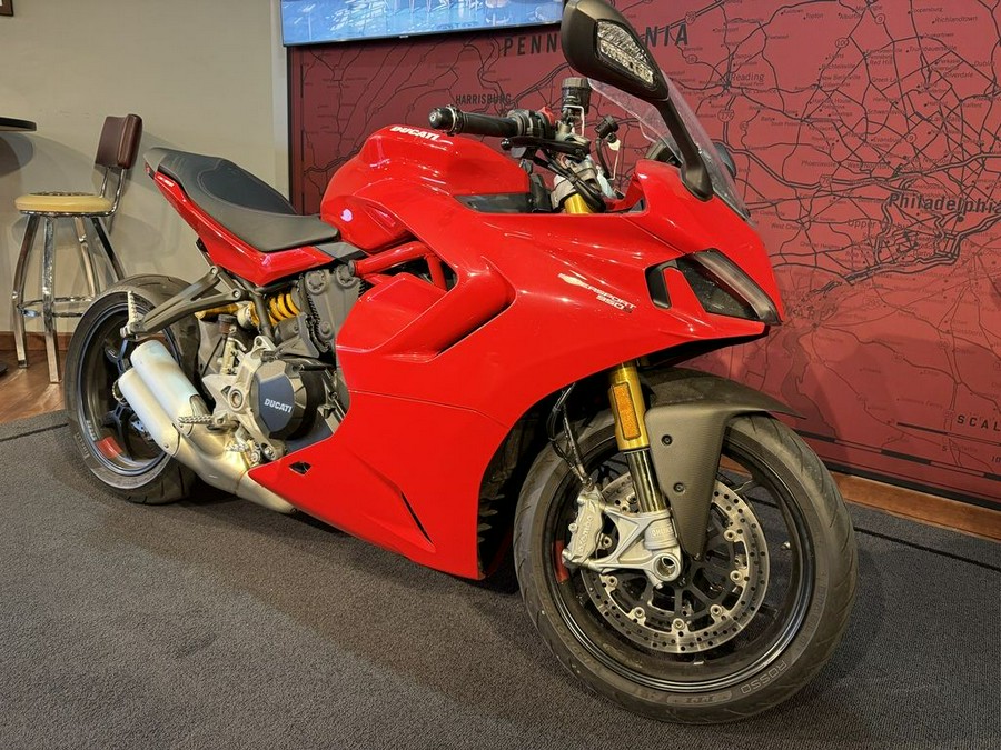 2021 Ducati SuperSport 950 S Ducati Red fairing