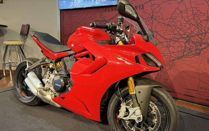 2021 Ducati SuperSport 950 S Ducati Red fairing