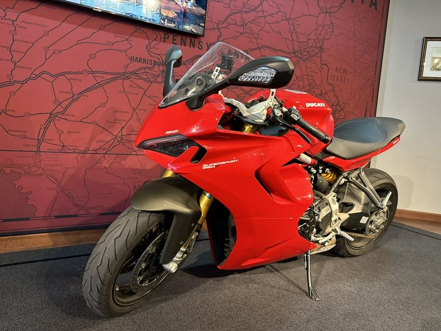 2021 Ducati SuperSport 950 S Ducati Red fairing