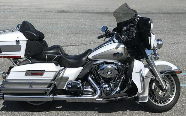 2009 Harley-Davidson® FLHTCU - Ultra Classic® Electra Glide®