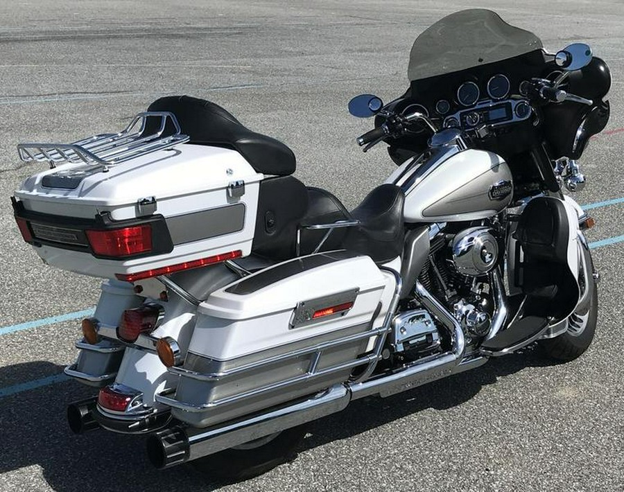 2009 Harley-Davidson® FLHTCU - Ultra Classic® Electra Glide®