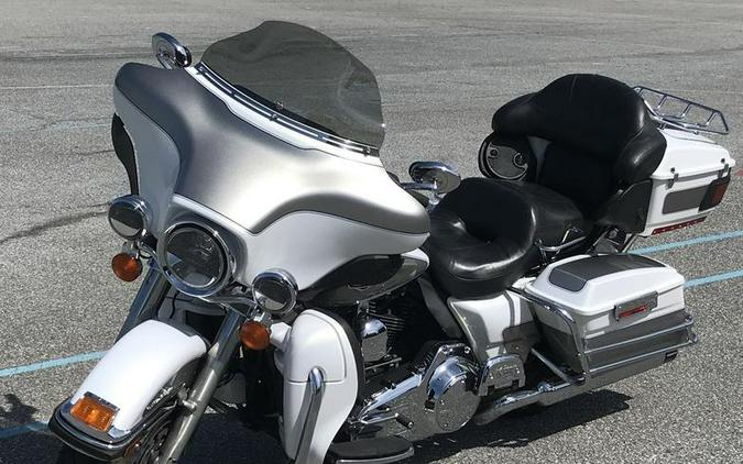 2009 Harley-Davidson® FLHTCU - Ultra Classic® Electra Glide®