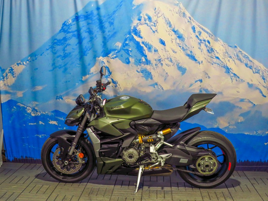 2023 Ducati Streetfighter V2 Storm Green V2