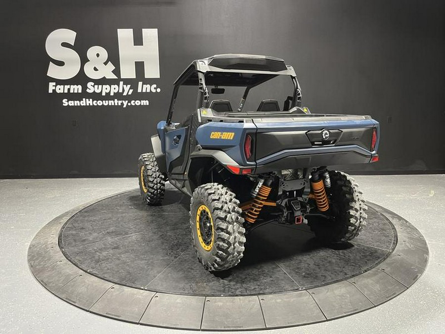 2027 Can-Am® Commander XT-P 1000R
