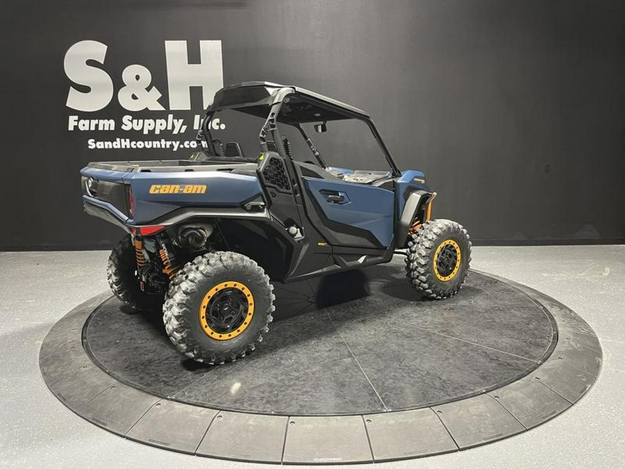 2027 Can-Am® Commander XT-P 1000R