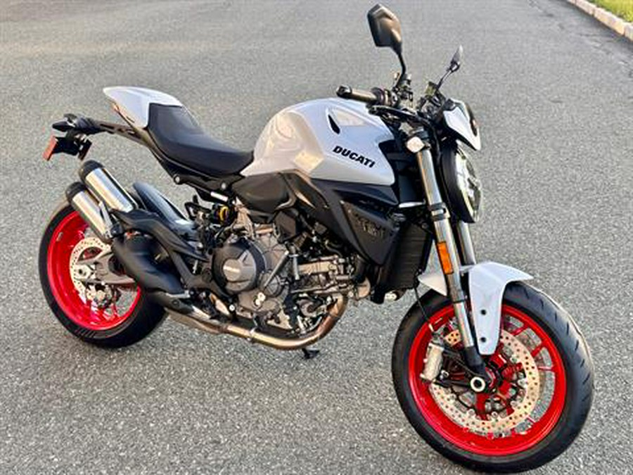 2026 Ducati Monster Plus V2 896