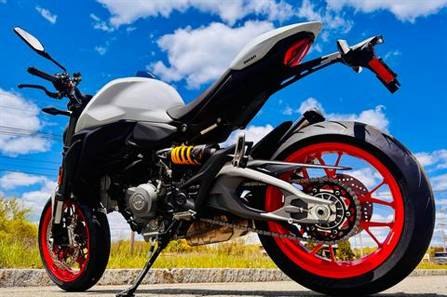 2026 Ducati Monster Plus V2 896
