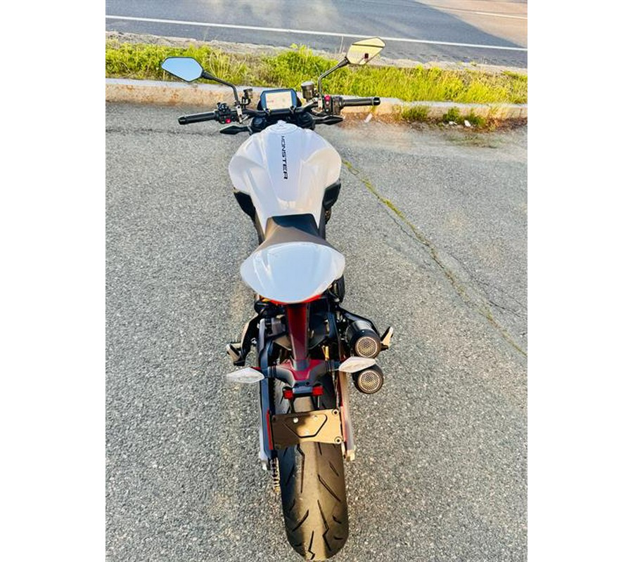 2026 Ducati Monster Plus V2 896