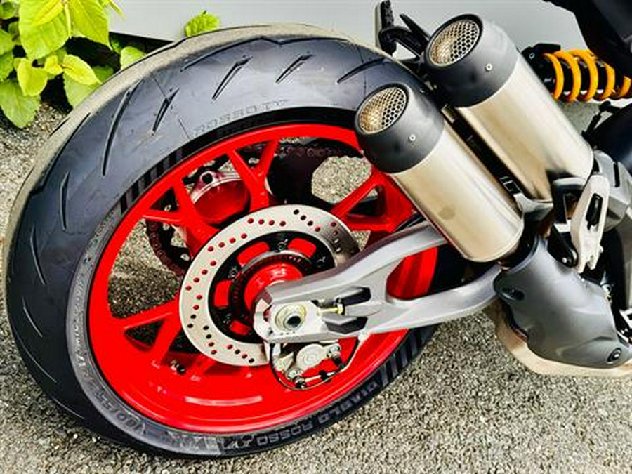 2026 Ducati Monster Plus V2 896