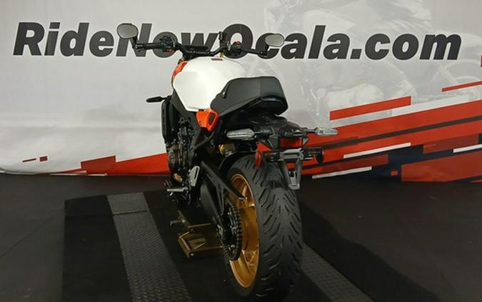 2025 Yamaha XSR 900