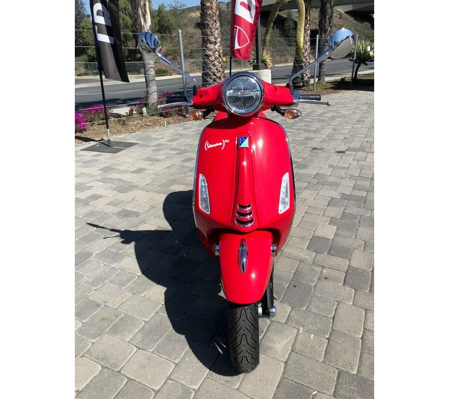 2023 Vespa Primavera 150 Red