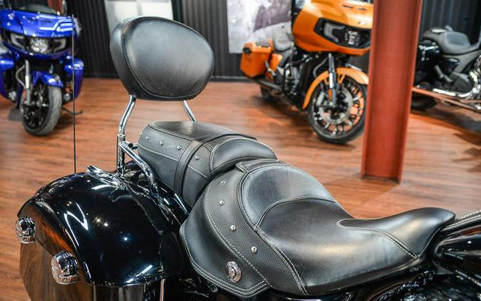 2018 Indian Motorcycle® Chieftain® Classic ABS Thunder Black