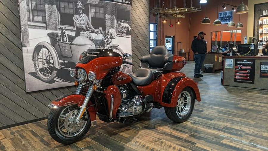 2024 Harley-Davidson® FLHTCUTG - Tri Glide® Ultra