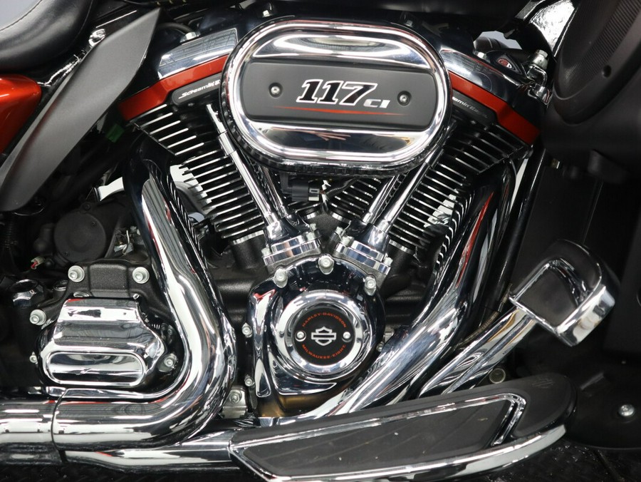 2018 Harley-Davidson CVO Street Glide