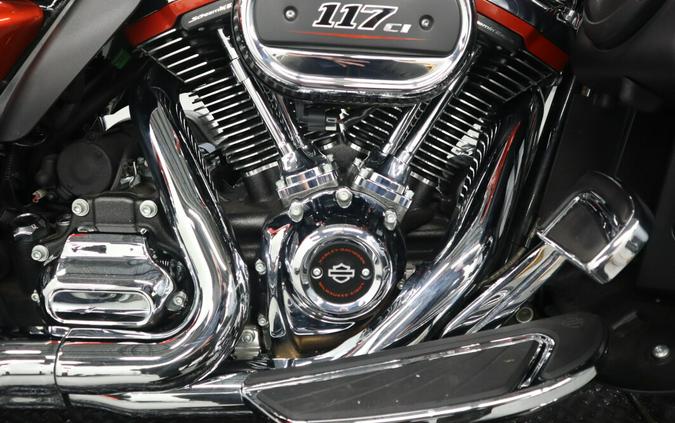 2018 Harley-Davidson CVO Street Glide