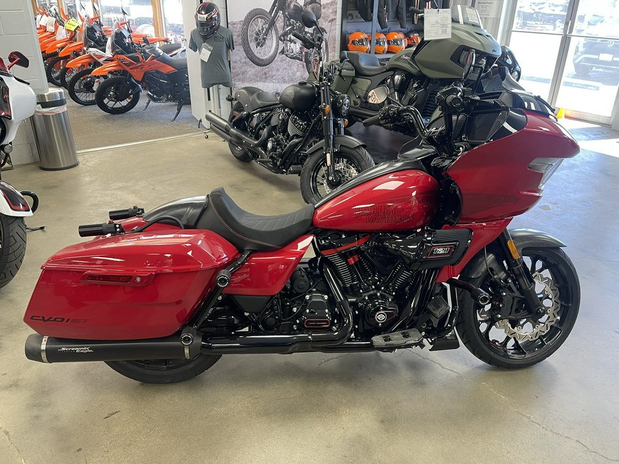 2025 Harley-Davidson CVO™ Road Glide® ST
