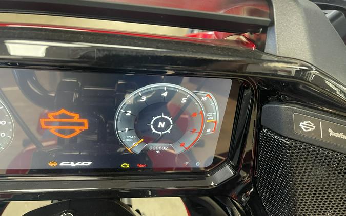 2025 Harley-Davidson CVO™ Road Glide® ST