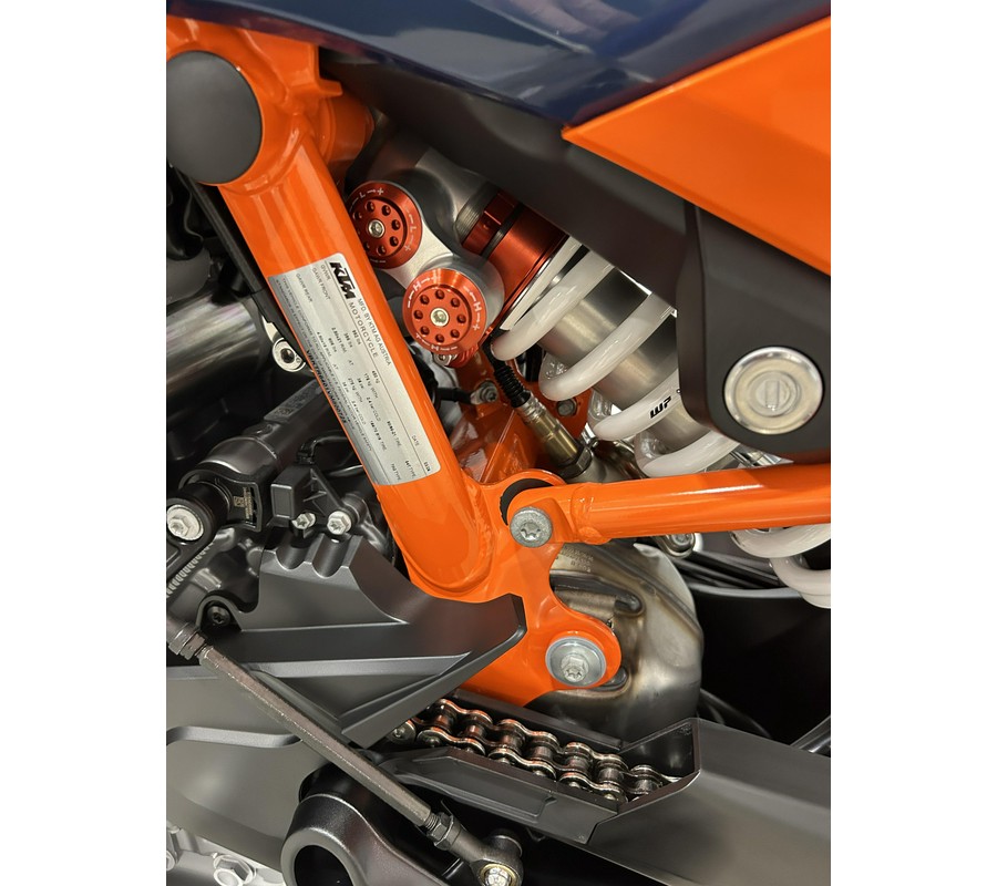 2027 890 Adventure R Rally - KTM