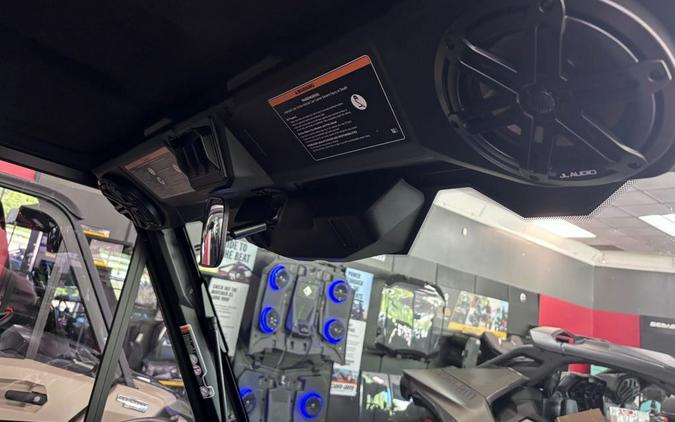 2026 Can-Am SSV DEF LTD 65 HD11 WH HB 26