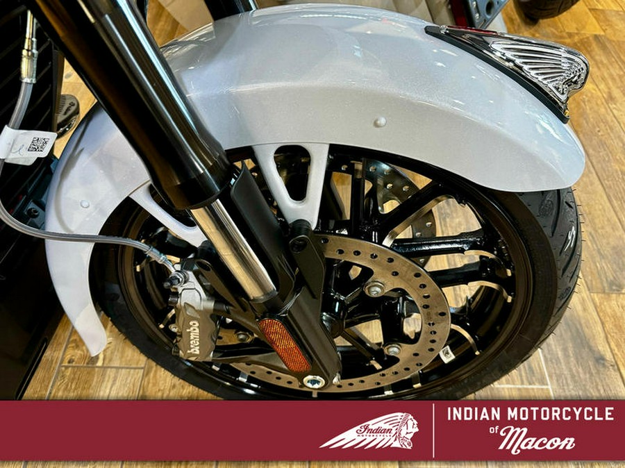 2024 Indian Motorcycle® Challenger® Limited Ghost White Metallic