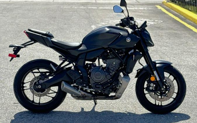 2025 Yamaha MT 07