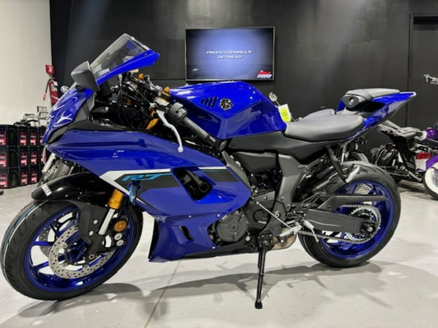 2025 Yamaha YZF R7