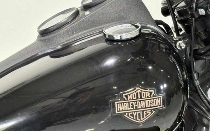 2016 Harley-Davidson® Low Rider® S Vivid Black