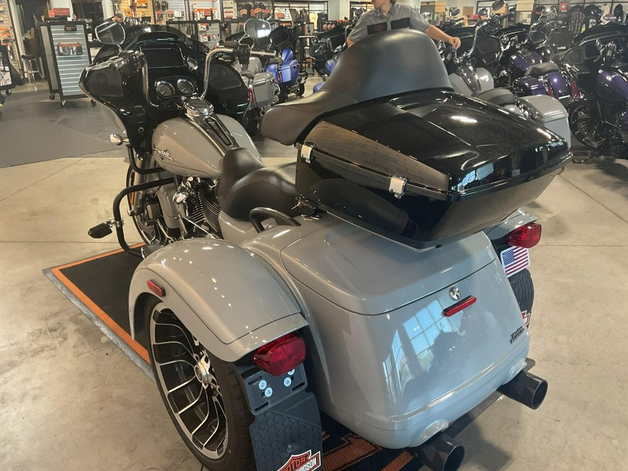 FLTRT 2024 Road Glide 3