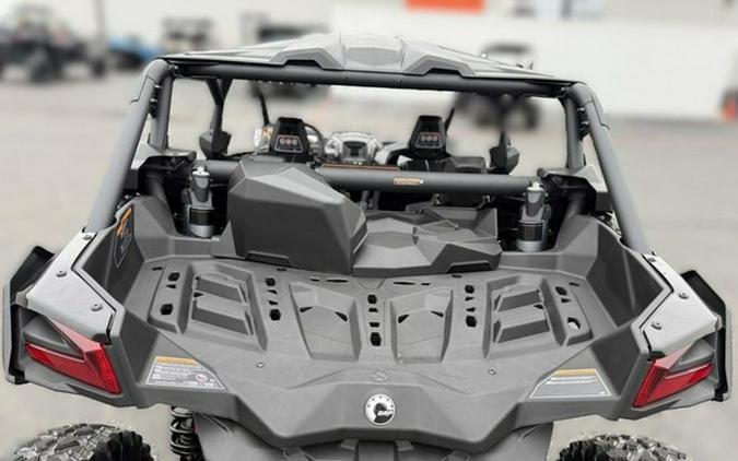 2026 Can-Am Maverick X3 Max X RS Turbo RR Triple Black_4.5 In