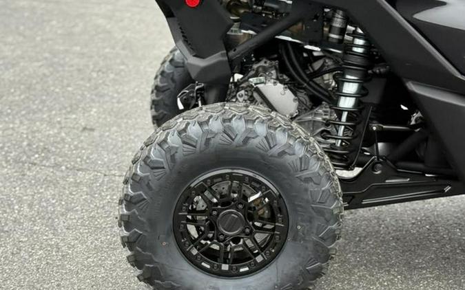 2026 Can-Am Maverick X3 Max X RS Turbo RR Triple Black_4.5 In