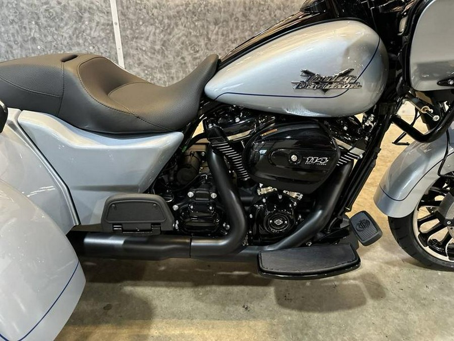 2024 Harley-Davidson® FLTRT - Road Glide® 3