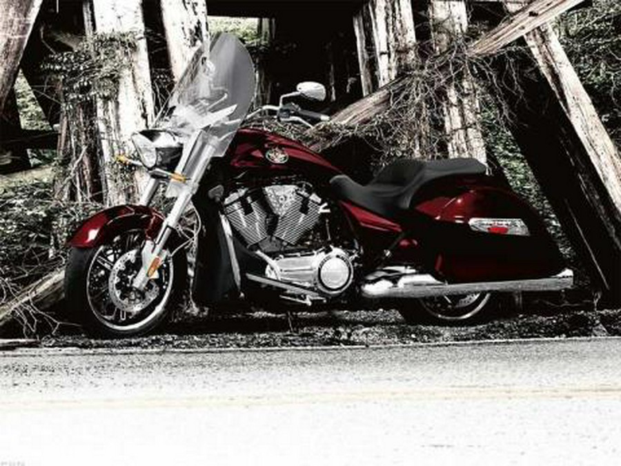 2010 Victory Cross Roads™