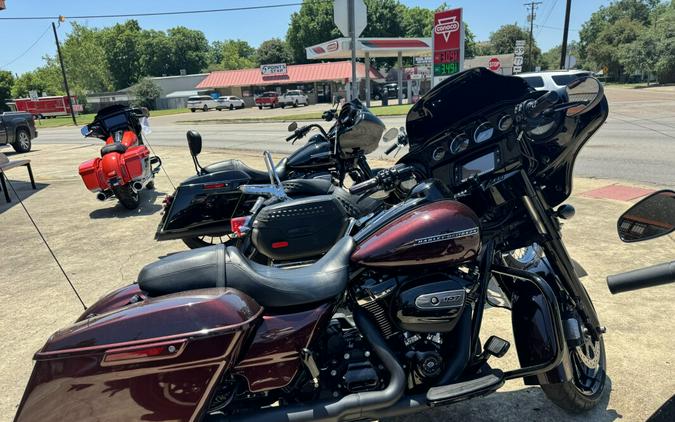 2018 Harley-Davidson Street Glide Special Twisted Cherry