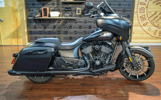 2021 Indian Motorcycle® Chieftain® Dark Horse® Thunder Black Smoke