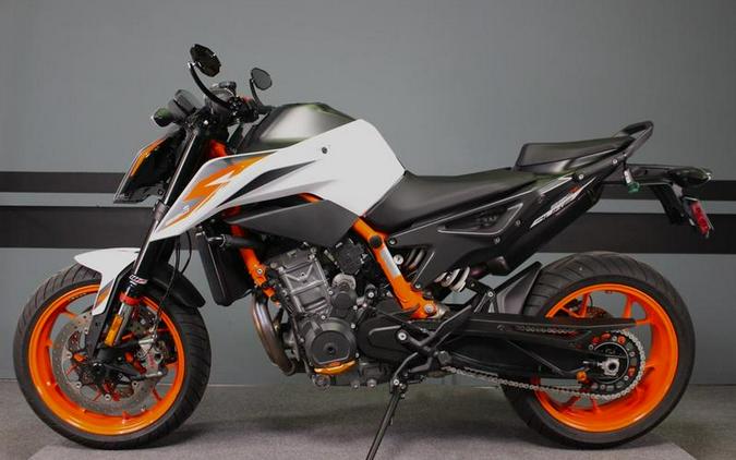 2020 KTM 890 Duke R