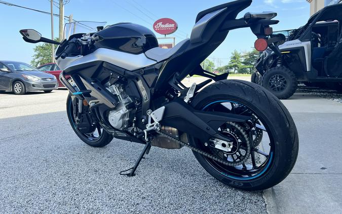 2026 CFMOTO 675SS