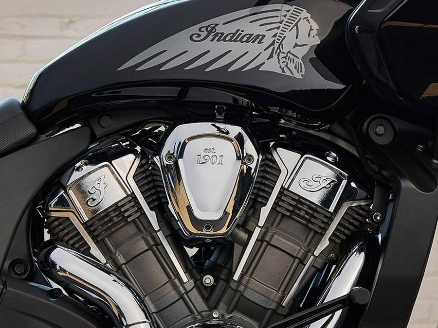 2024 Indian Motorcycle® Challenger® Titanium Smoke