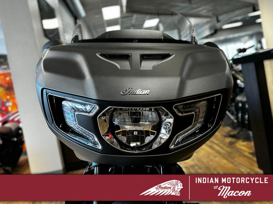 2024 Indian Motorcycle® Challenger® Titanium Smoke