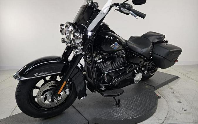 2026 Harley-Davidson® FLHC - Heritage Classic