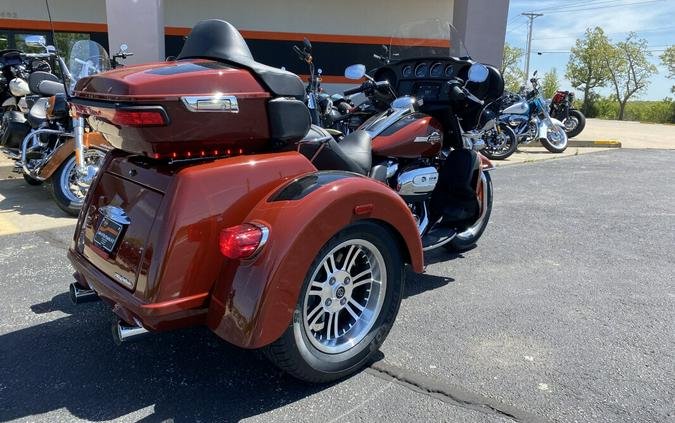 2024 HARLEY-DAVIDSON TRI-GLIDE ULTRA FLHTCUTG