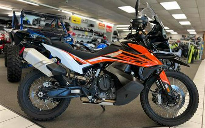 2019 KTM 790 Adventure & 790 Adventure R – First Ride