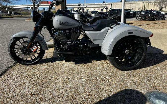 2024 Harley-Davidson® FLRT - Freewheeler®