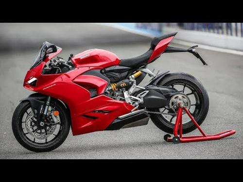 2020 Ducati Panigale V2 First Ride Review